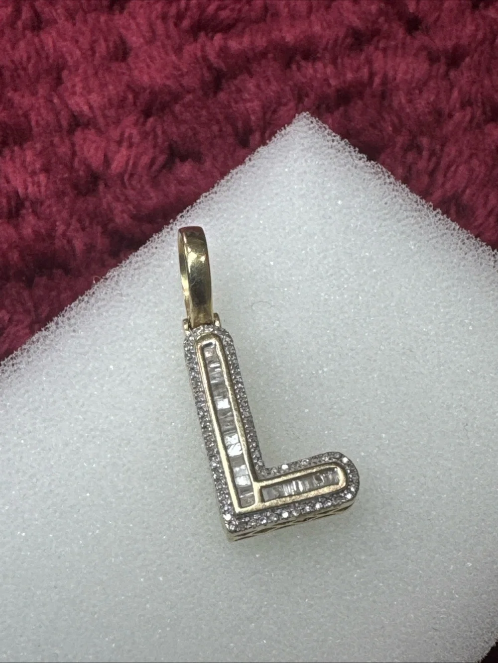10K Yellow Gold Diamond Initial L Pendant 0.27 CT Baguette Round 2.5g